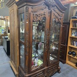 Large Ornate Carved Wood China Cabinet - Curio Hutch
