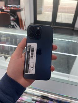 iPhone 15 Pro Max 256 GB (Unlocked)