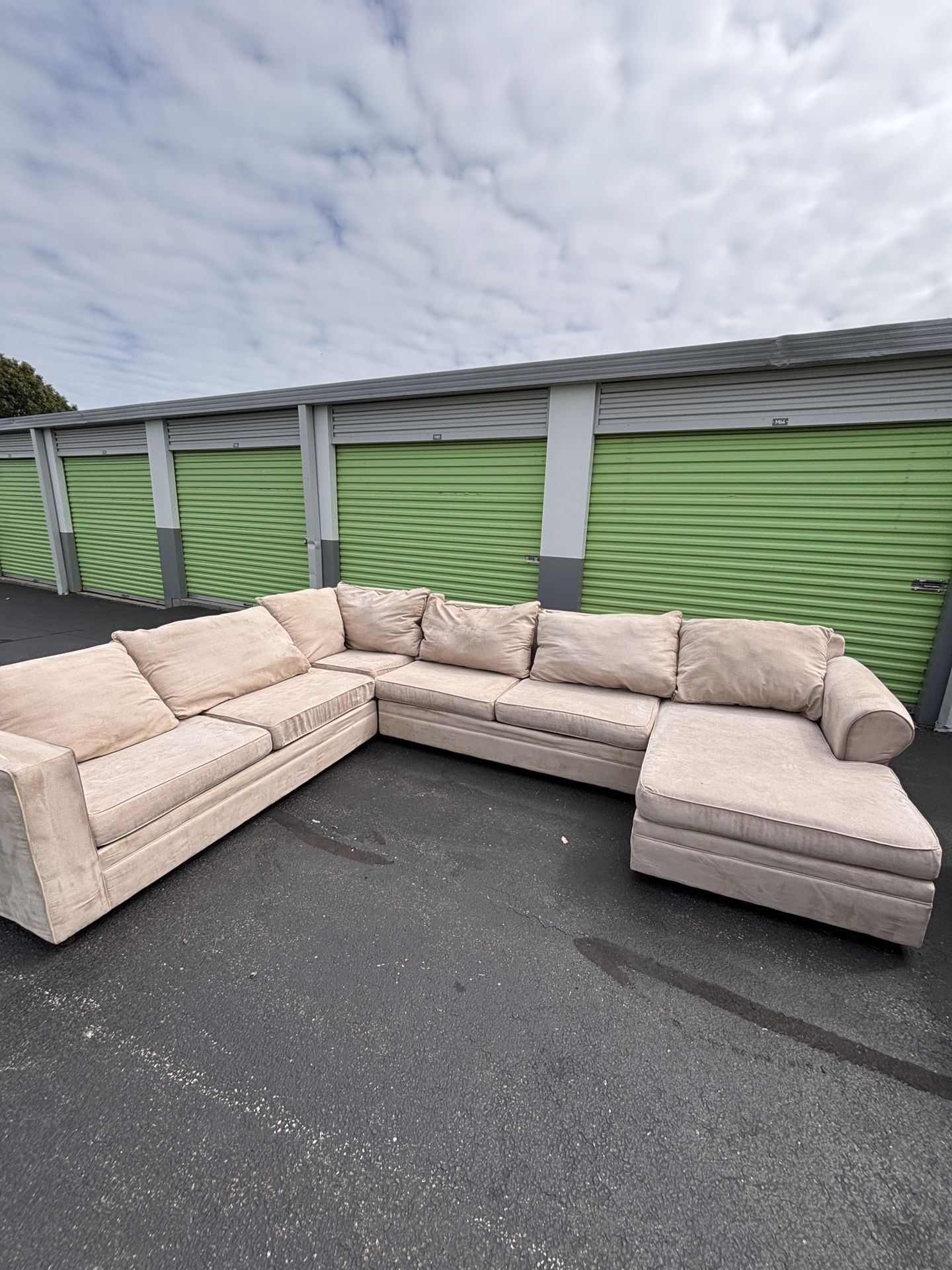 Sectional Couch 