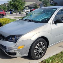2005 FORD FOCUS