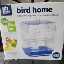 Bird Cage With Accesories 