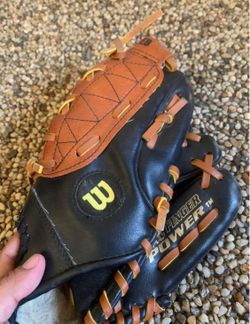 Wilson TBall Glove Right Handed Thrower
