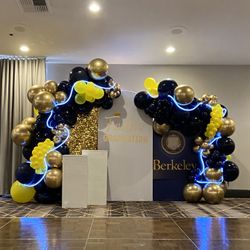 Garland balloons