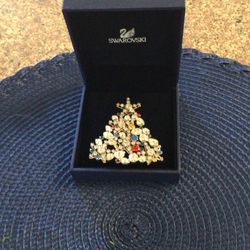 Stunning Vintage 2006 Signed Swarovski Rockefeller Christmas Tree Broach $200 OBO