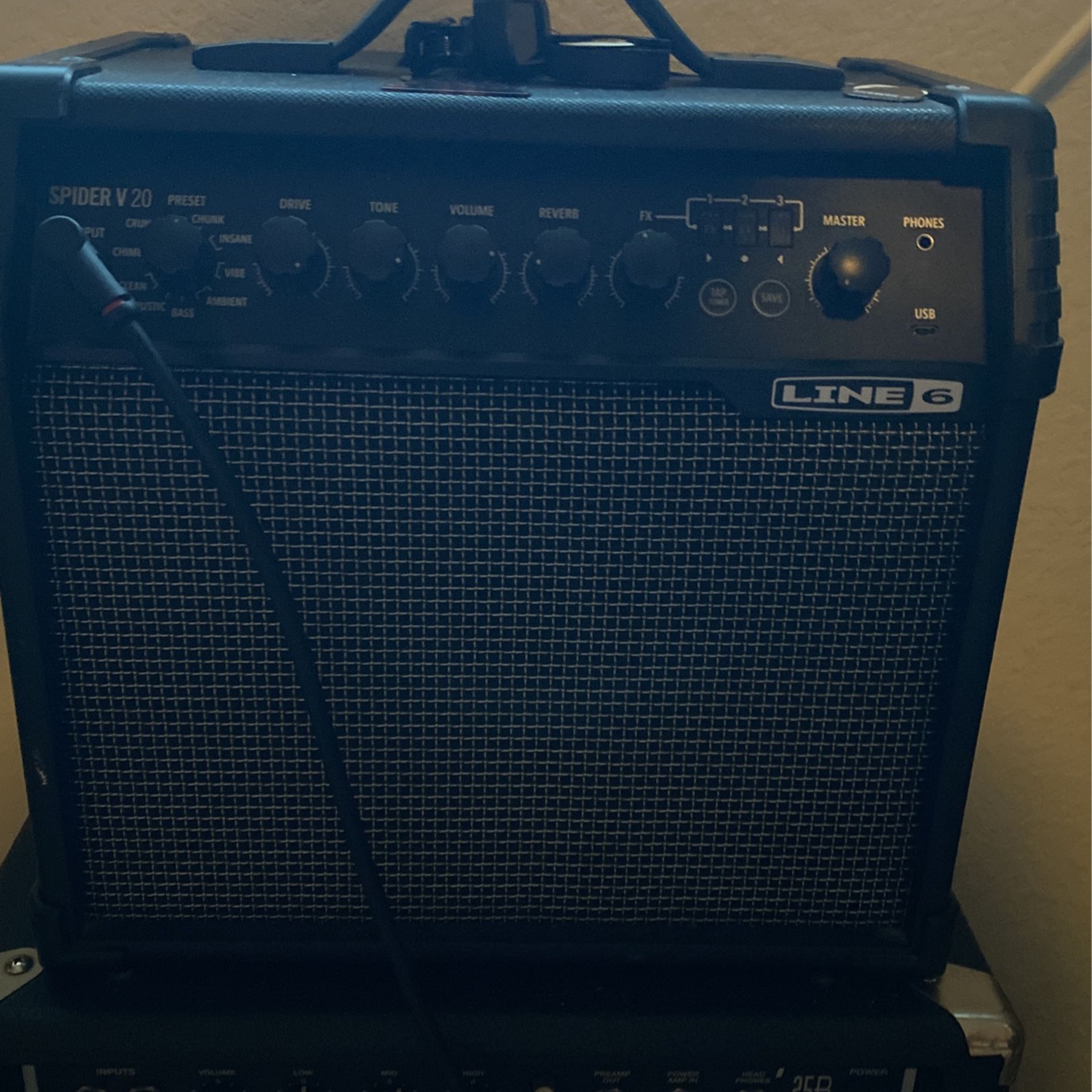 Line 6 Spider V20 Guitar Amp