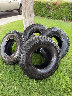 37x12.50r17