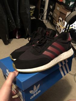 Adidas iniki runners, black/red