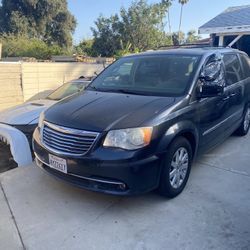 2014 Chrysler Town & Country