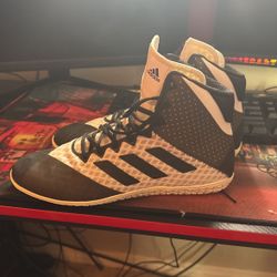 Size 10 And A Half Adidas Wrestling Shoes 