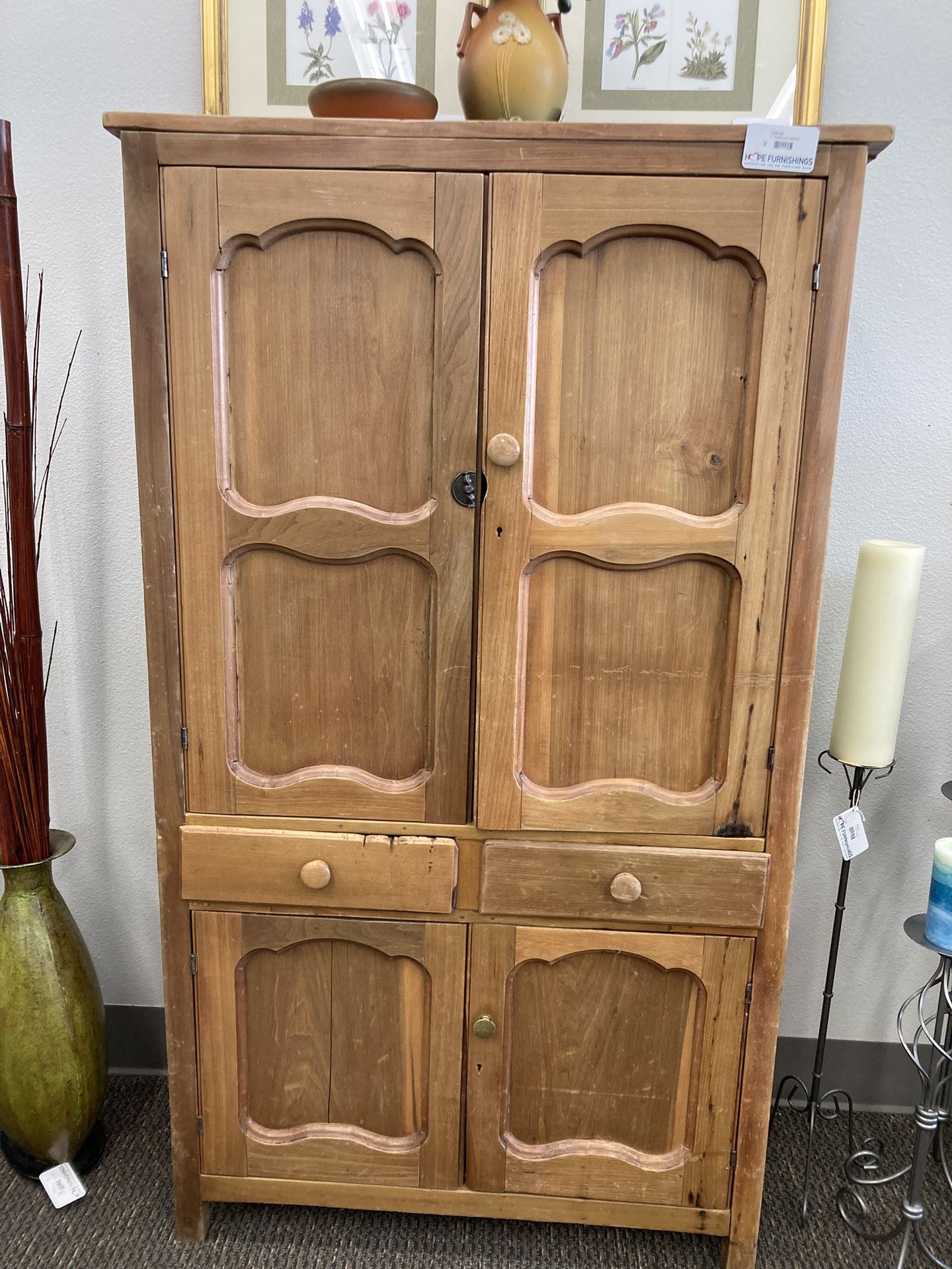 Antique Kitchen Hutch / Pie Safe