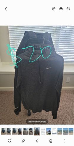 Mens Nike THERMAL Sweat-Shirt (Medium)