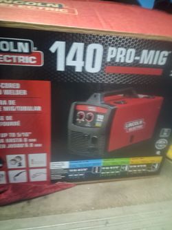 Lincoln electric 140 pro might brand new in box nothing took out of box