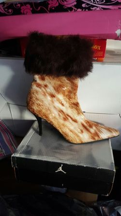 Stylish Boots size 9