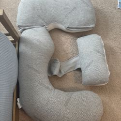 Momcozy maternity Pillow 