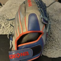 Nokona Outfielder/ 3B