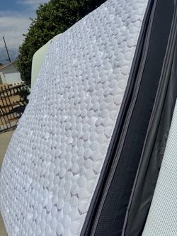 Good Queen mattress