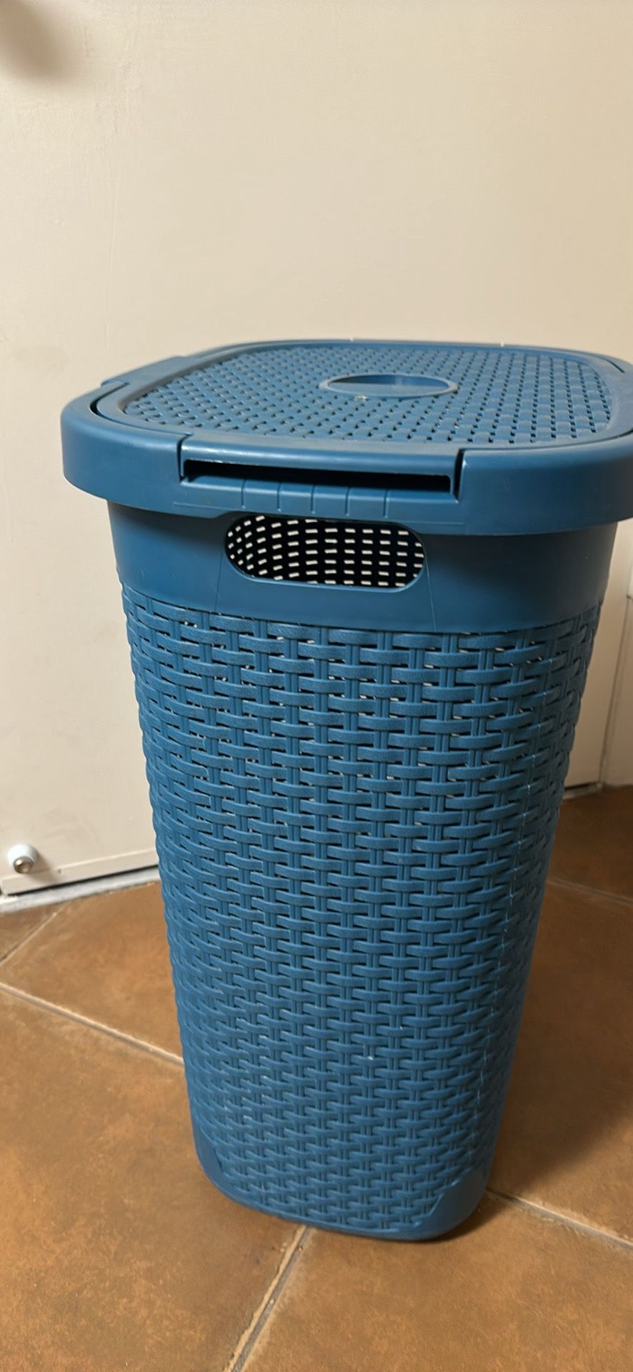 Sturdy Laundry Basket