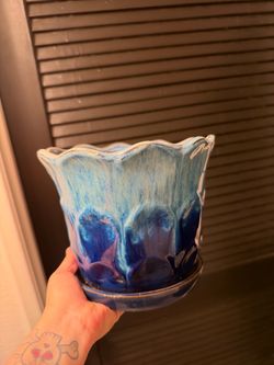 Pot with drainage hole