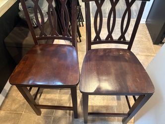 4 great condition bar height chairs