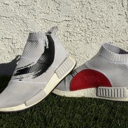 Adidas Koi Fish - Size 8.5
