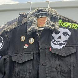 Levis  Jacket 