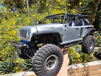 Axial SCX10 1/10 scale 2012 Jeep Wrangler Unlimited Rubicon CUSTOM UPGRADES