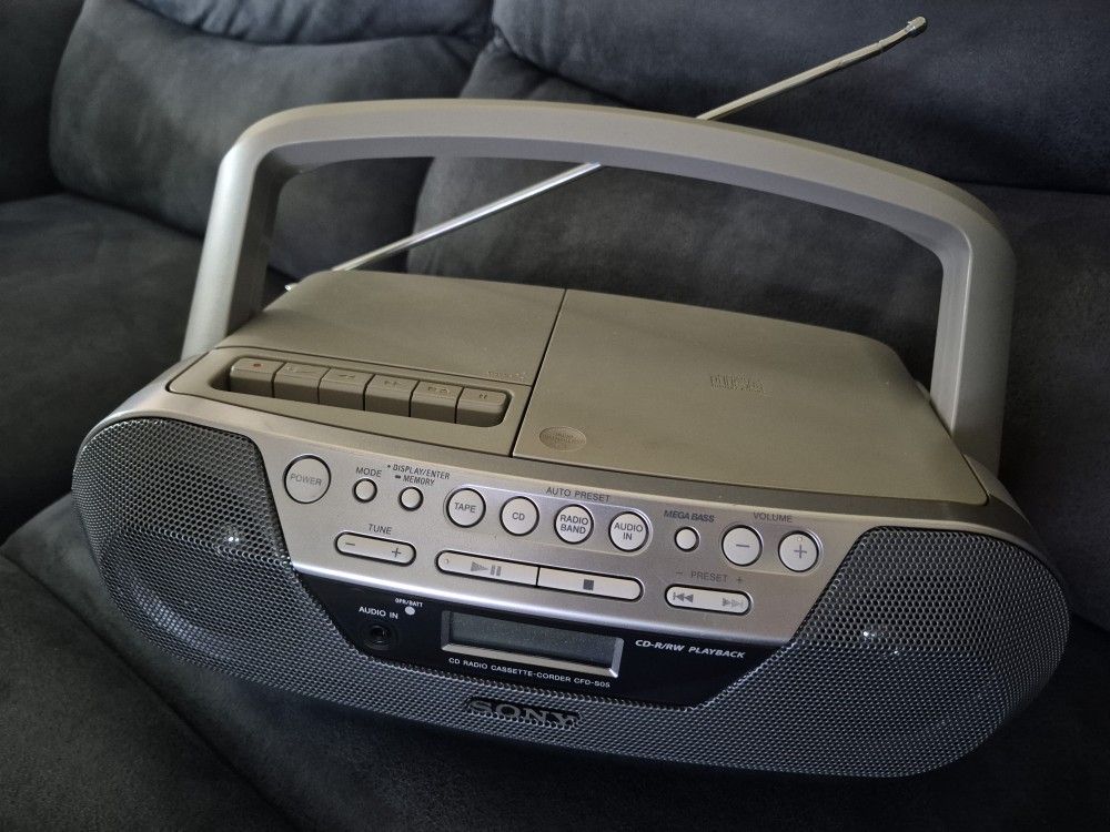 Sony CD Radio Cassette-corder CFD-S05