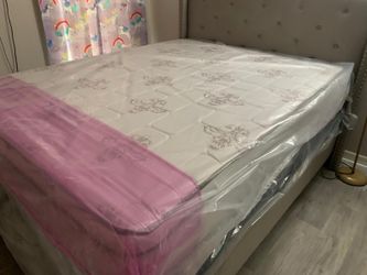 New queen mattress and box spring 2 pc bed frame is not included
