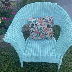 Adorable Turquoise Chair