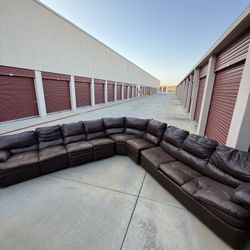 FREE SECTIONAL COUCH
