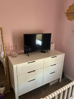 White 6-Drawer Double Dresser