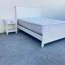 Queen Bed