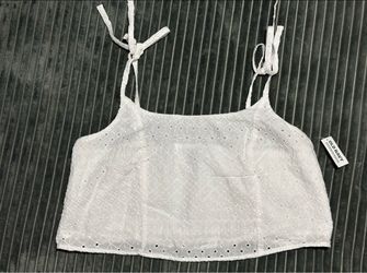 Old Navy White Eyelet Crop Tank Top size L