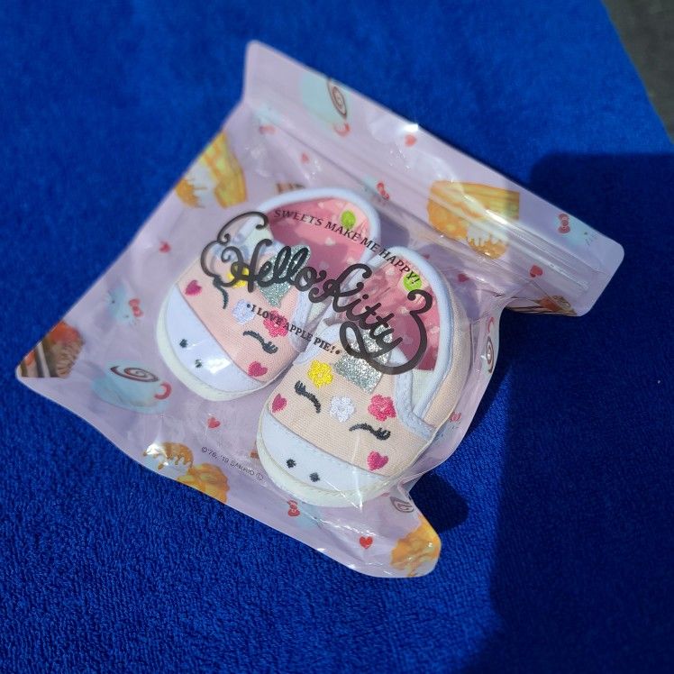 Hello Kitty Baby Shoes 