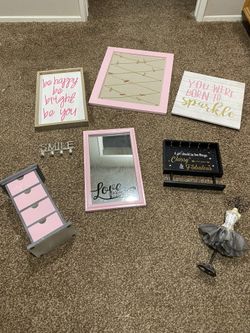 Girls Bedroom Decor