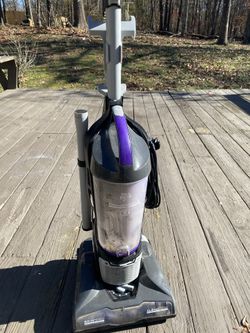Dirt Devil Vacuum