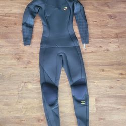 New Billabong 3/2 Women's Wetsuit Sz 4