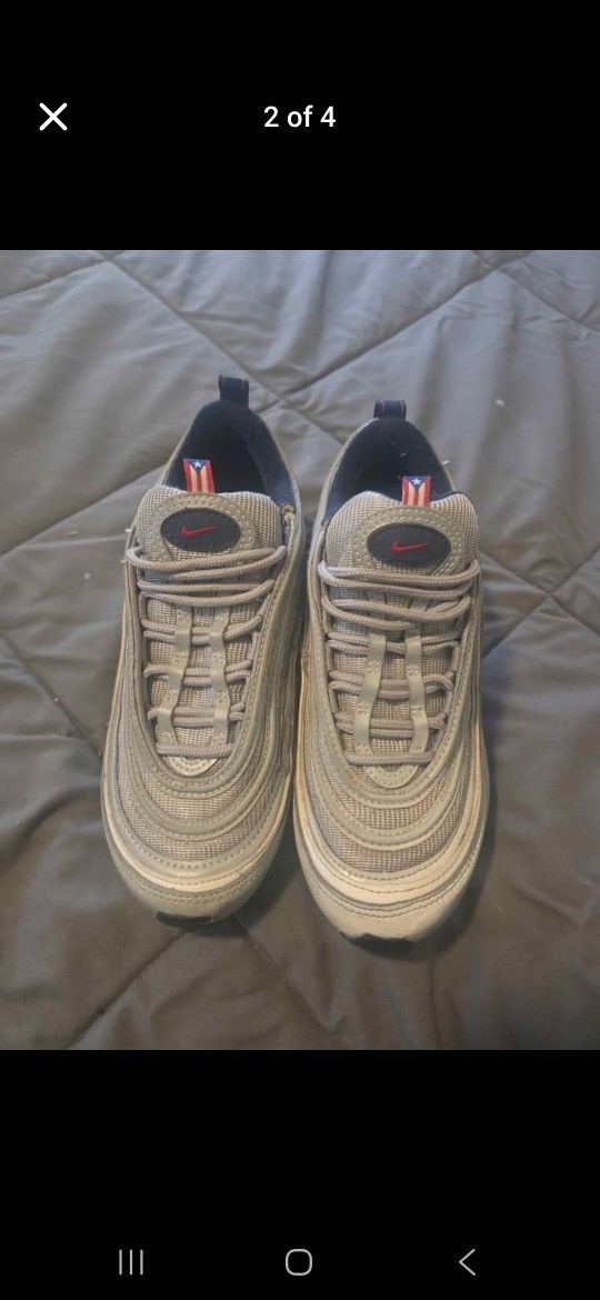 Nike Air max puerto rican limited edition