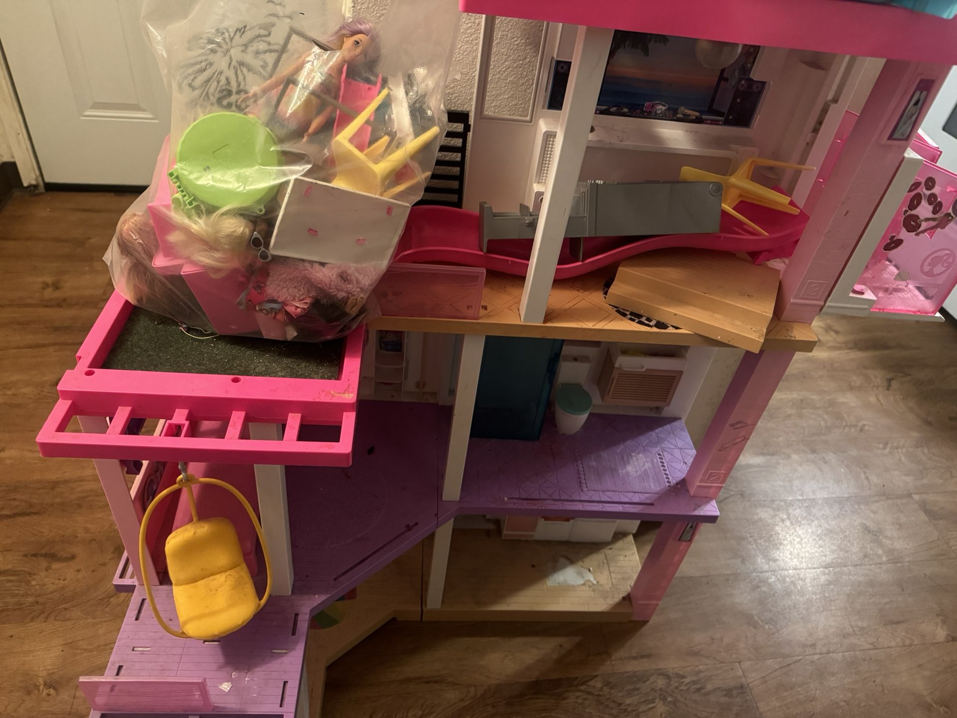 Casita De Barbie