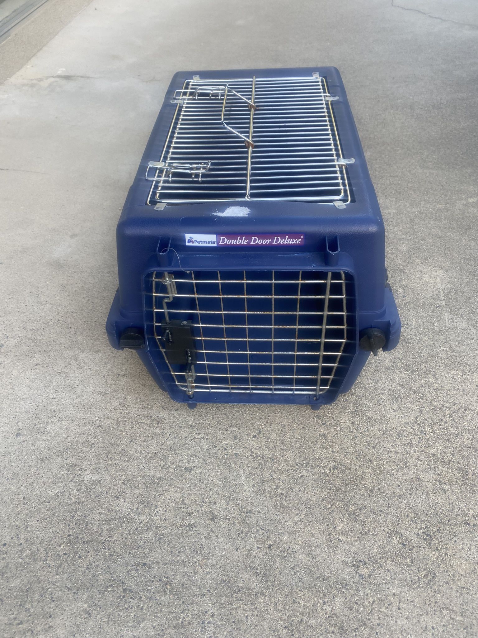 Small kennel good condition