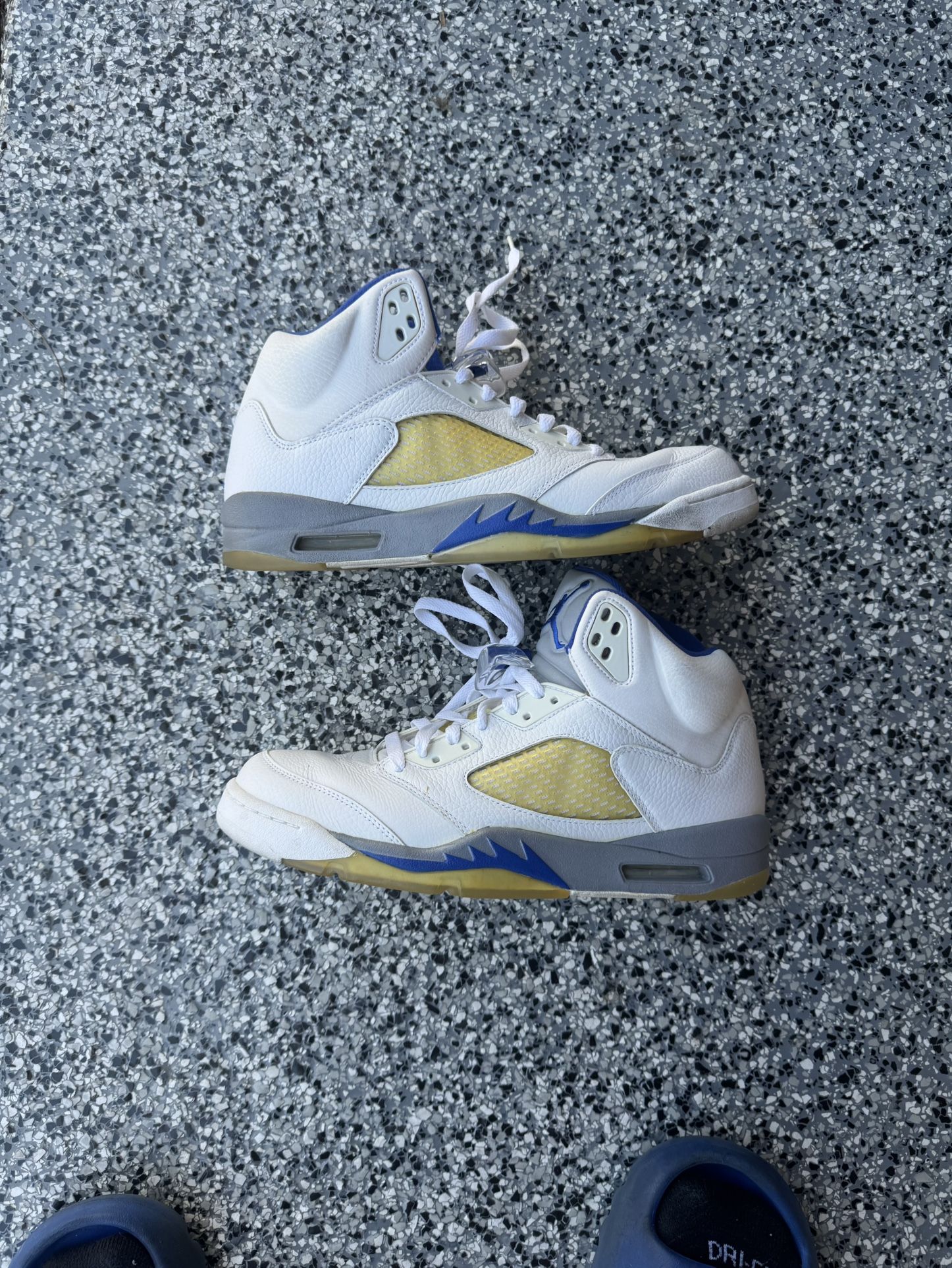 Jordan 5 Stealth size 11