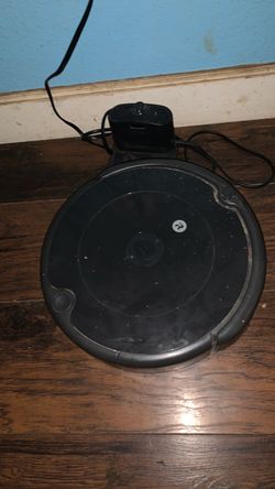 iRobot Roomba Robot Vacuum with Charger