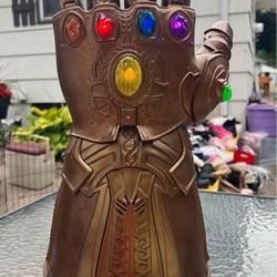 Hasbro Marvel Legends Avengers Electronic Infinity Gauntlet - Excellent Shape…. Works great 