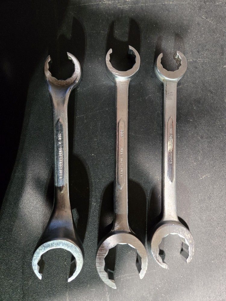 Indestro Line Wrenches