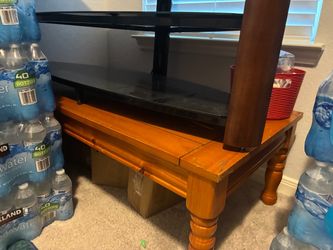 Wooden Coffee Table with Turned Legs