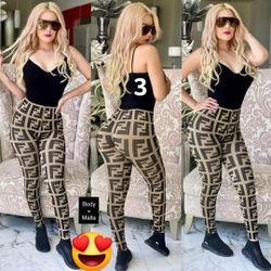 New Women's 2 Piece Set Size XS/Small 