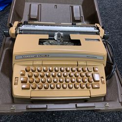 Smith Corona Coronet Super 12 In Its Original Case