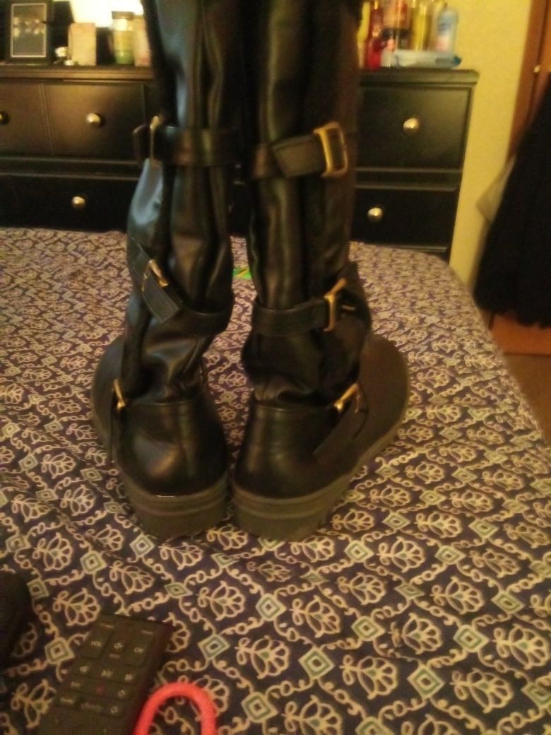 Black Boots Size 9