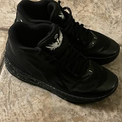 Size 7  Black Lamelos 