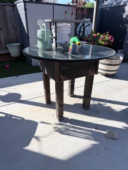 Kitchen table